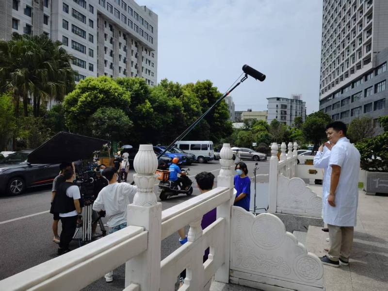 青铜峡市广告片拍摄公司低成本实现高规格制作的诀窍
